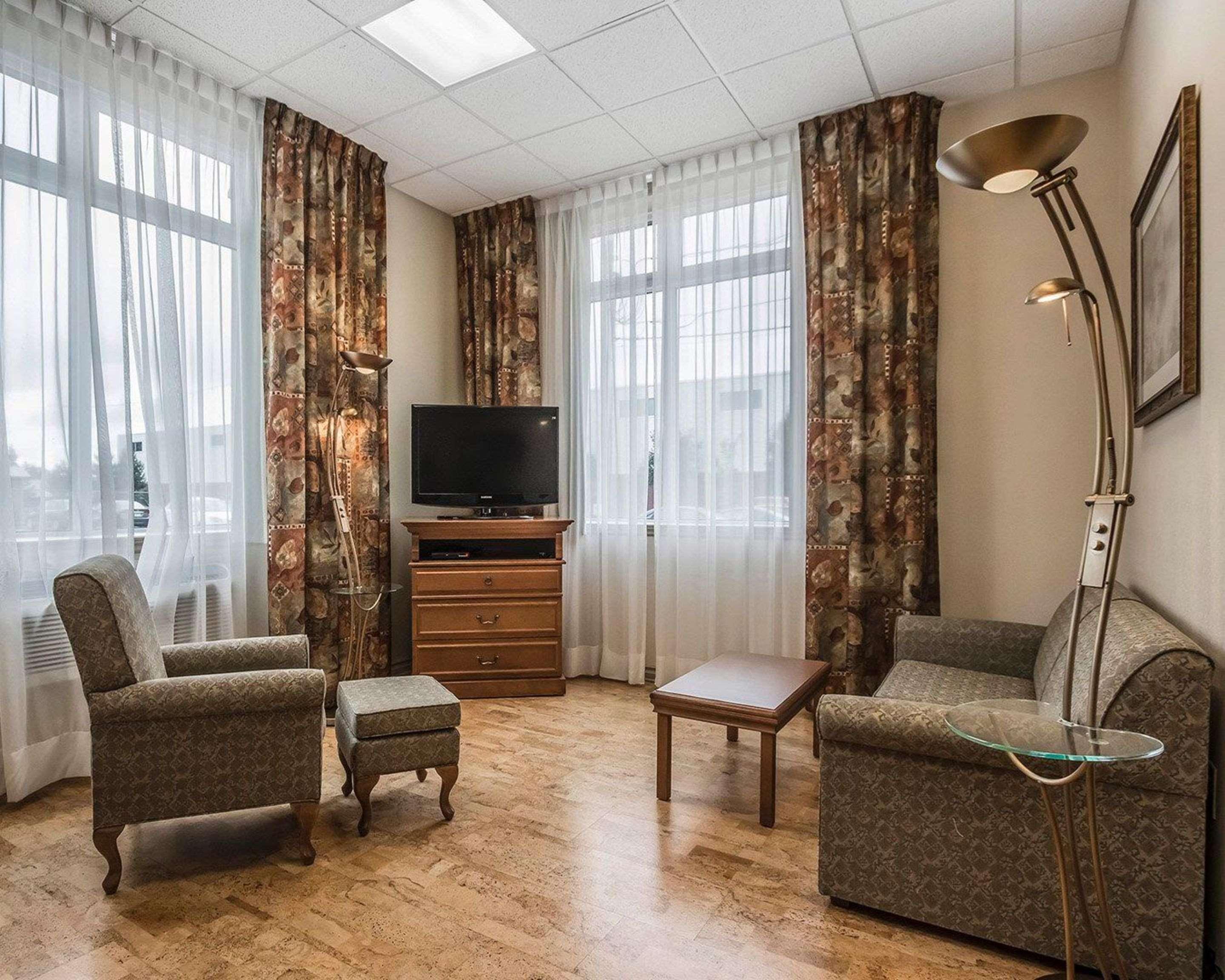 Quality Suites Drummondville Exterior foto