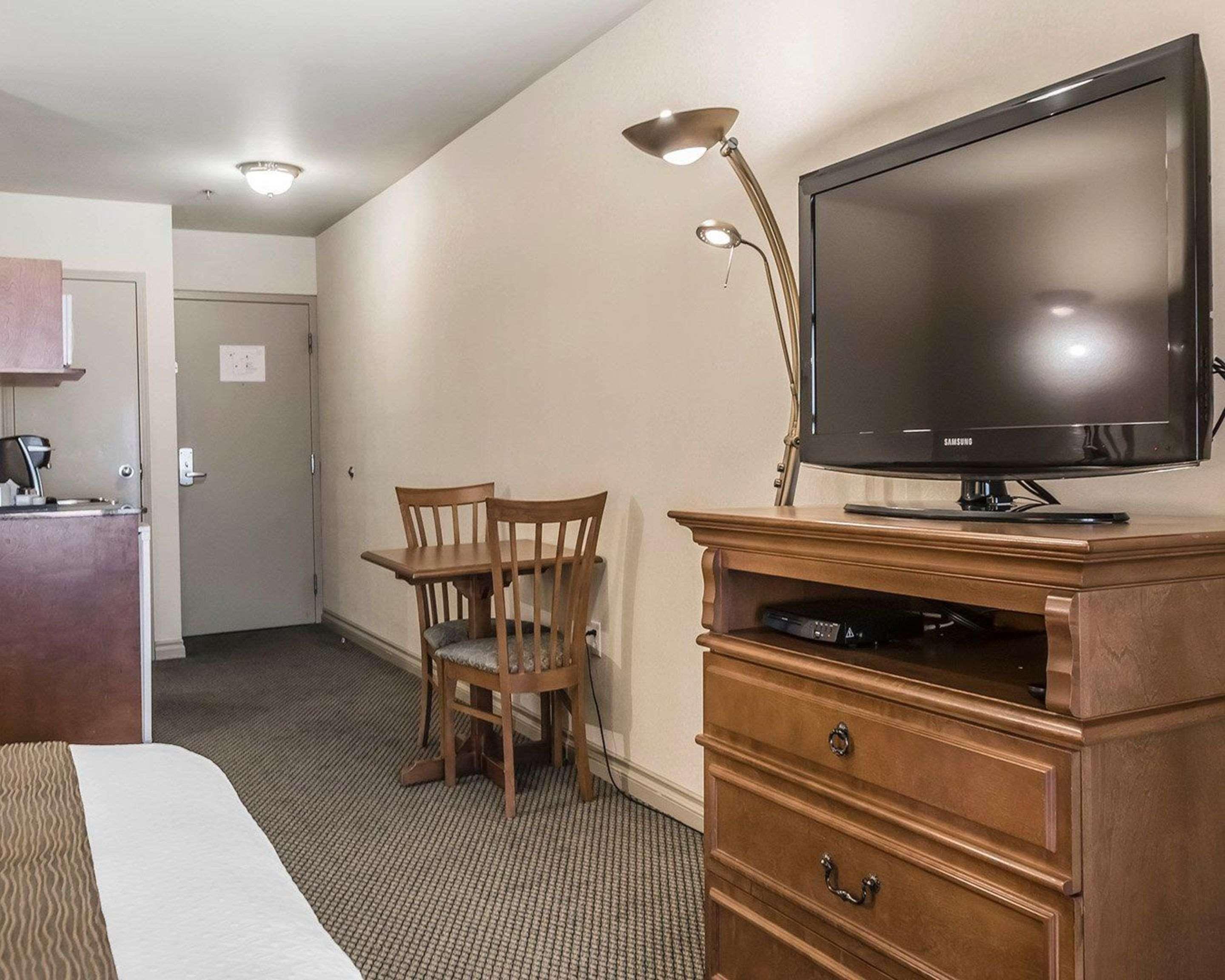 Quality Suites Drummondville Exterior foto