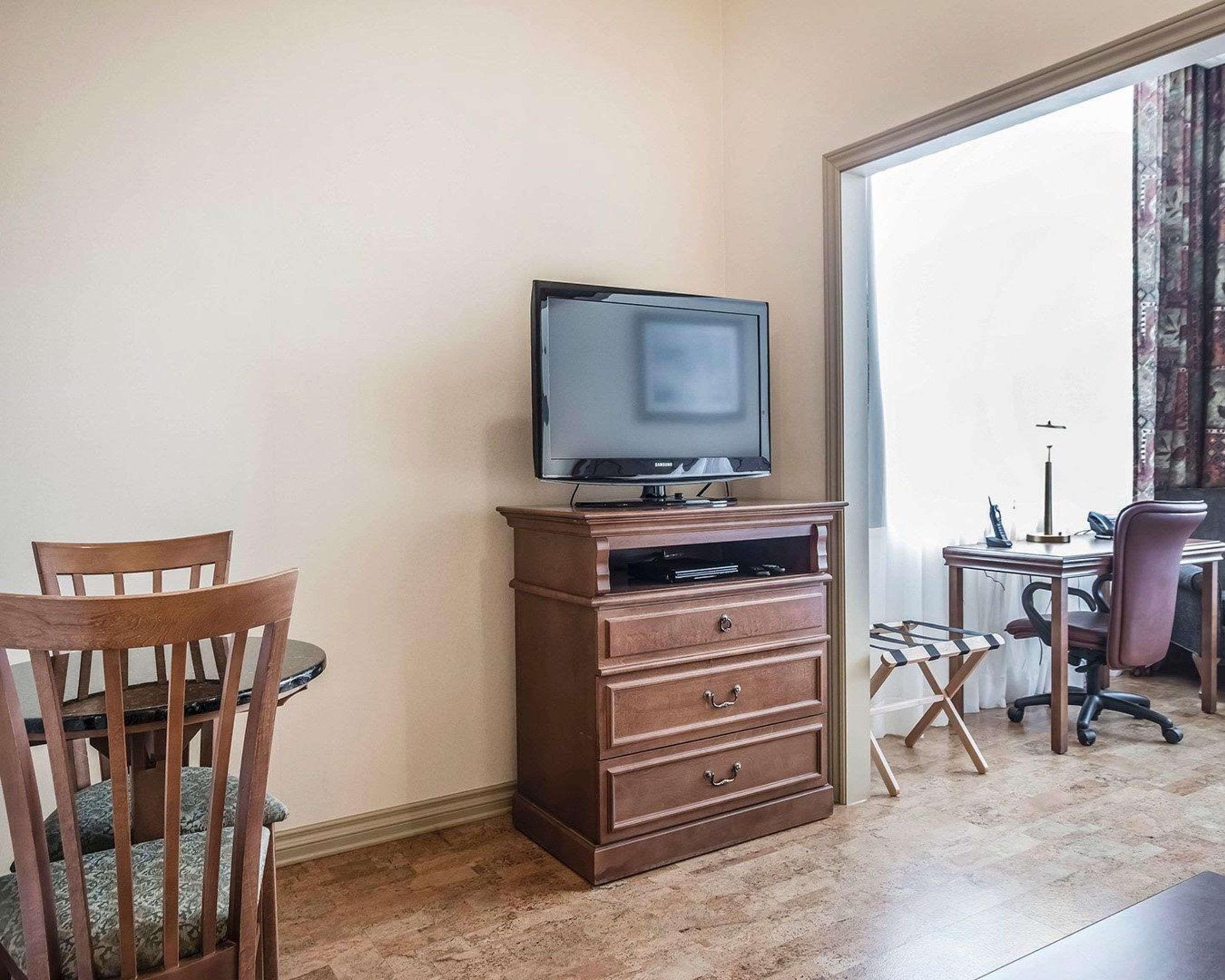 Quality Suites Drummondville Exterior foto